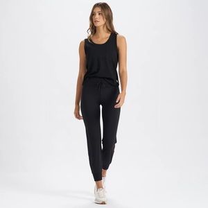 🆕 VUORI Daily Jogger in Black Size Small •Yoga•Train•Run•Travel•Life